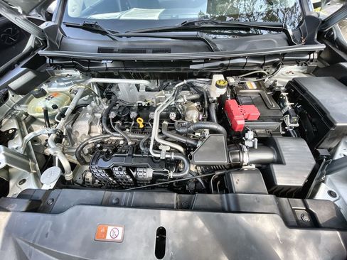 Used 2023 Mitsubishi Outlander SE image 29