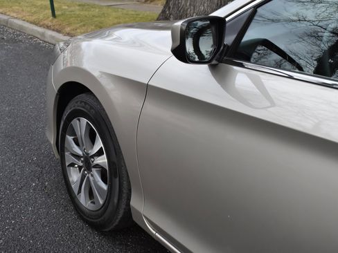 Used 2013 Honda Accord LX image 13