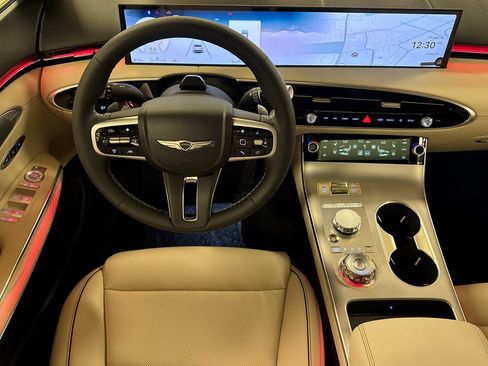 New 2026 Genesis GV70 2.5T Advanced AWD/4WD image 14