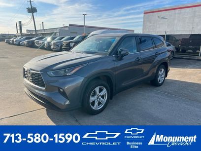 Used 2024 Toyota Highlander LE