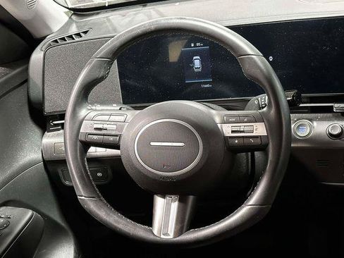 Certified 2024 Hyundai Kona SEL AWD/4WD image 17