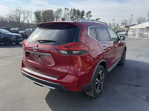 Used 2017 Nissan Rogue SL image 4