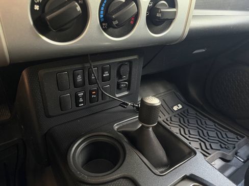 Used 2007 Toyota FJ Cruiser 4WD image 20