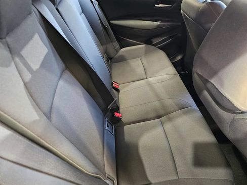 Used 2021 Toyota Corolla LE w/ Carpet Mat Package (TMS) FWD image 9