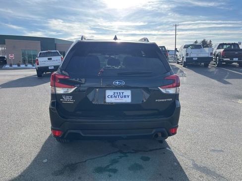 Used 2022 Subaru Forester Premium w/ Popular Package #1 image 9