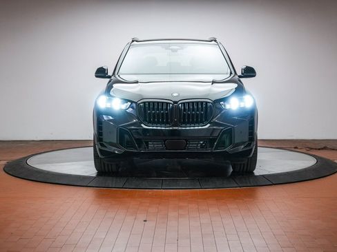 Certified 2024 BMW X5 xDrive40i w/ M Sport Package image 7