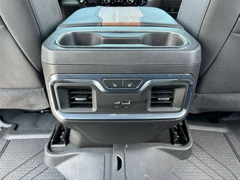 Used 2025 Chevrolet Silverado 1500 High Country AWD/4WD image 50