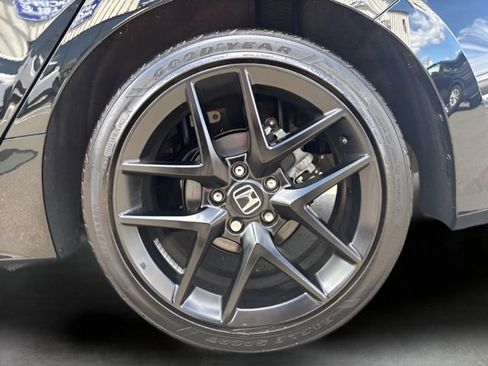 Used 2025 Honda Civic Sport image 30