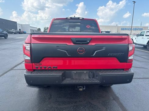 Used 2024 Nissan Titan PRO-4X w/ Pro-4x Convenience Package AWD/4WD image 12