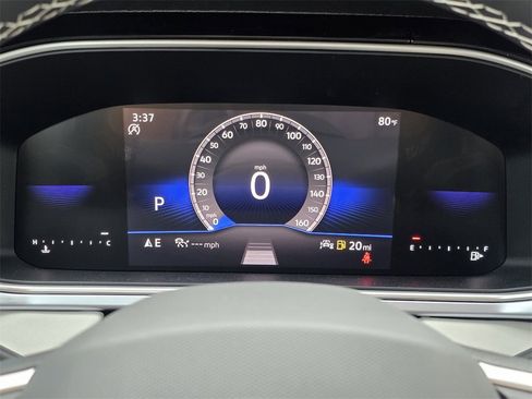 New 2026 Volkswagen Taos SE image 11