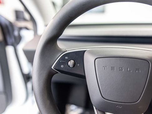 Used 2026 Tesla Model 3 RWD image 22