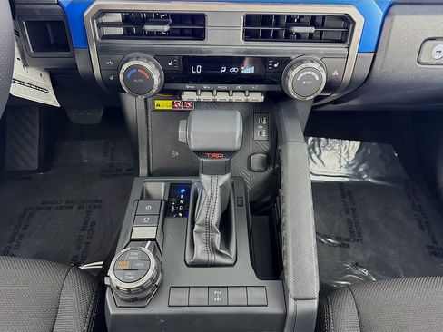 Used 2025 Toyota 4Runner TRD Off-Road image 37