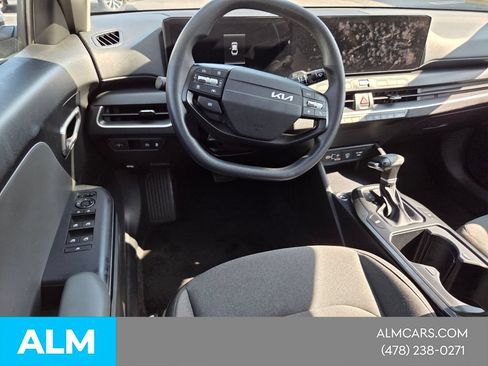 Used 2025 Kia K4 FWD image 4