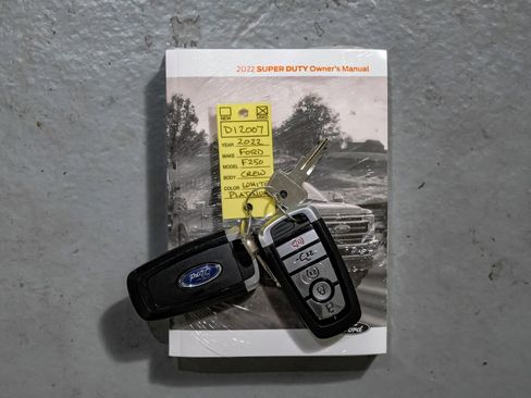 Used 2022 Ford F250 Platinum w/ FX4 Off-Road Package image 59