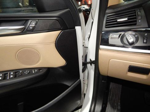 Used 2017 BMW X3 xDrive28i image 23