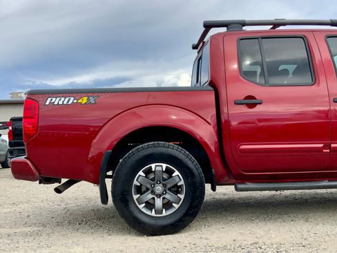 Used 2020 Nissan Frontier PRO-4X w/ Pro-4x Utility Package AWD/4WD image 11