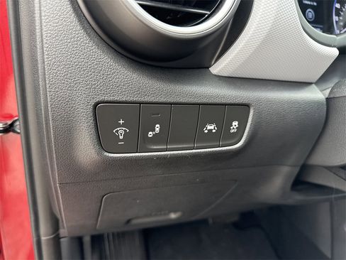 Used 2020 Hyundai Kona SEL image 19