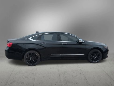 Used 2018 Chevrolet Impala Premier w/ Premier Convenience Package image 7
