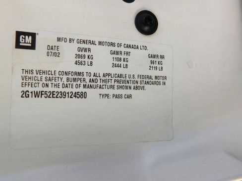 Used 2003 Chevrolet Impala Sedan w/ Preferred Equipment Group image 18