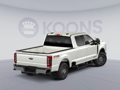 New 2026 Ford F250 Lariat w/ FX4 Off-Road Package image 4