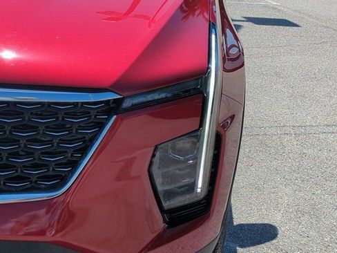 Used 2024 Cadillac XT4 Luxury FWD image 9