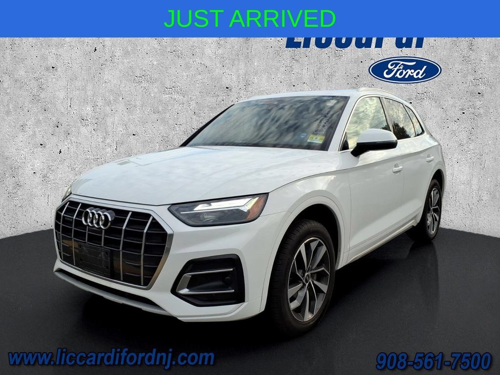 Used 2021 Audi Q5 2.0T Premium Plus w/ Premium Plus Package AWD/4WD image 3