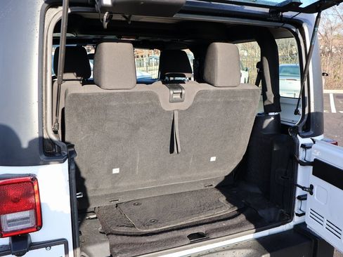 Used 2015 Jeep Wrangler Sport w/ Connectivity Group image 14