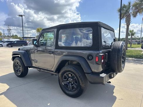 Used 2024 Jeep Wrangler Sport AWD/4WD image 5