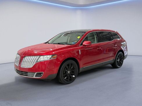 Used 2010 Lincoln MKT 2WD image 7