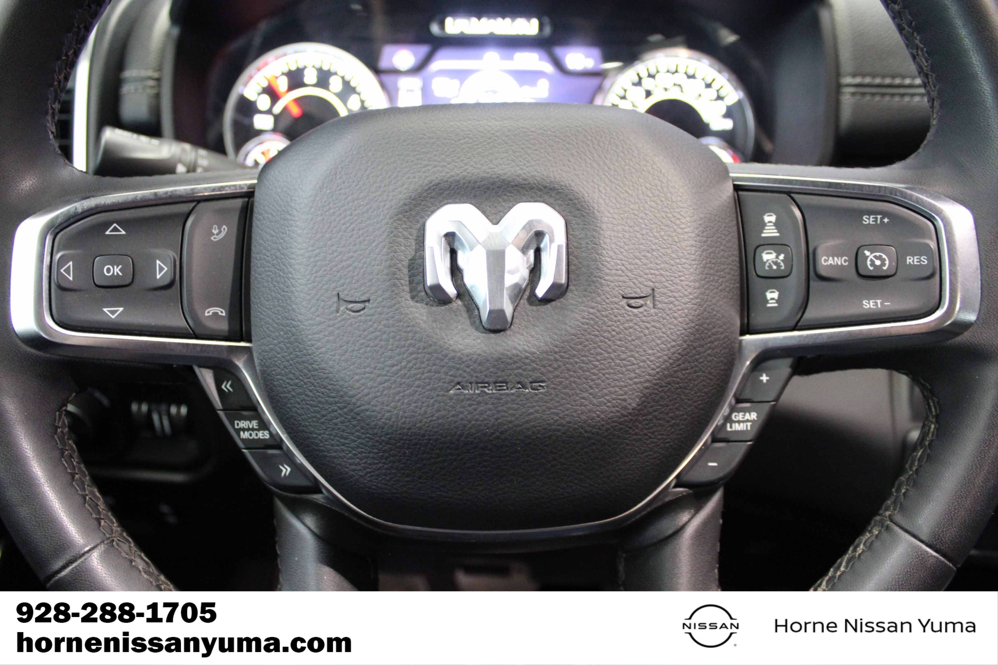 Used 2025 RAM 1500 Laramie AWD/4WD image 8