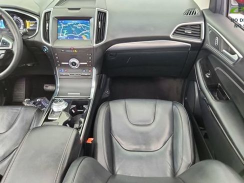 Used 2020 Ford Edge Titanium w/ Equipment Group 301A FWD image 38