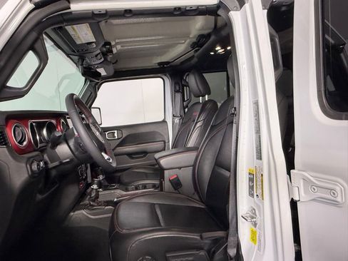 Used 2023 Jeep Wrangler Unlimited Rubicon AWD/4WD image 19