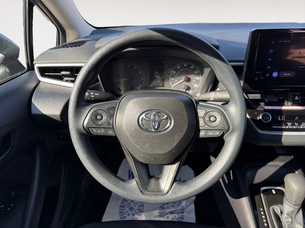 Used 2025 Toyota Corolla LE w/ LE Premium Package FWD image 12