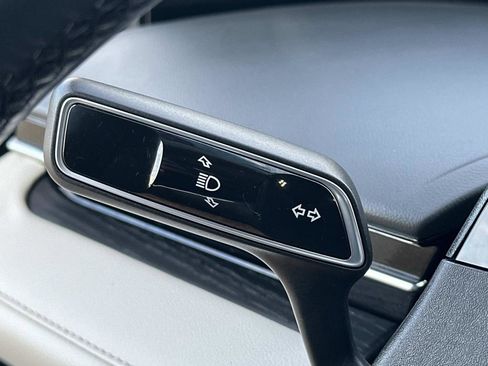 Used 2024 Lincoln Nautilus Reserve image 19