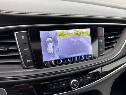 Used 2020 Buick Enclave Avenir w/ Avenir Technology Package AWD/4WD image 14