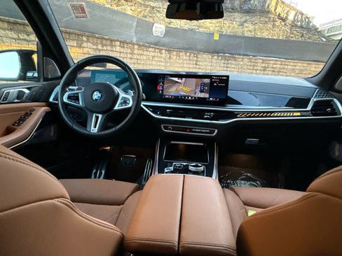 Certified 2026 BMW X5 M60i image 9