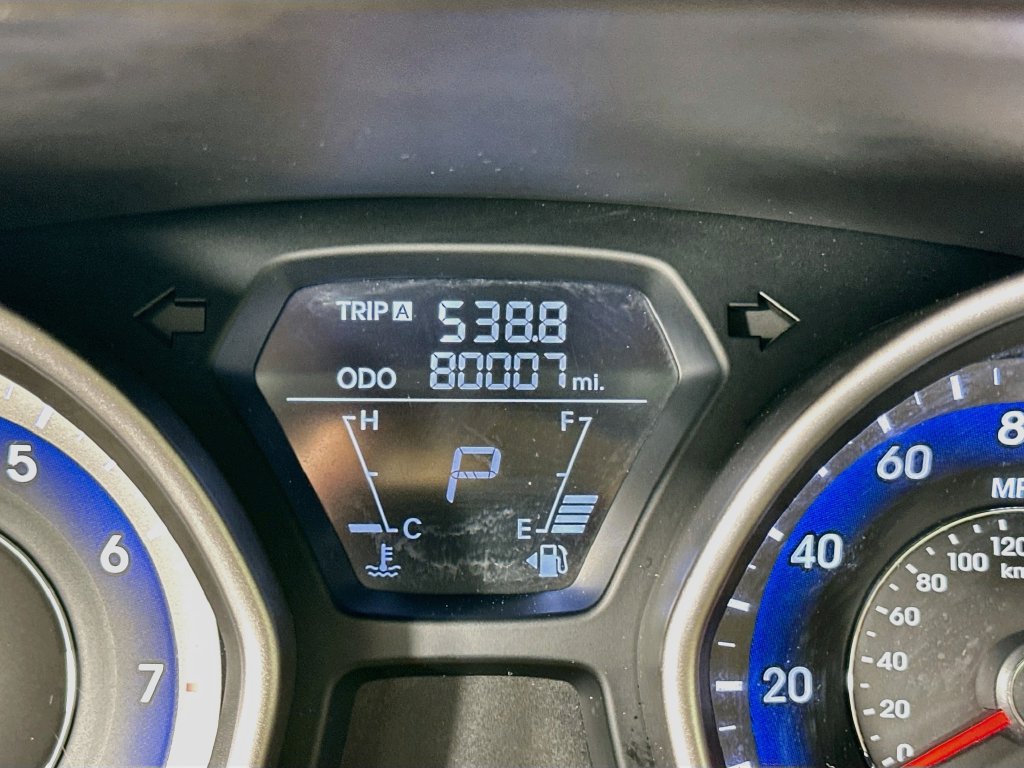 Used 2013 Hyundai Elantra GLS w/ Preferred Pkg FWD image 12