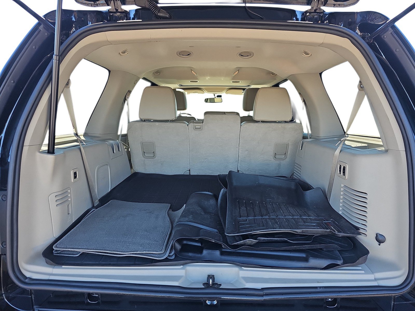 Used 2014 Ford Expedition Limited w/ Equipment Group 301A AWD/4WD image 27