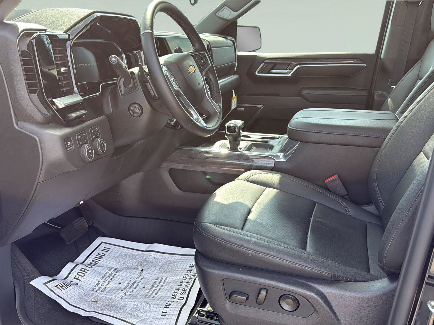 Used 2026 Chevrolet Silverado 1500 LTZ w/ LTZ Premium Package AWD/4WD image 9