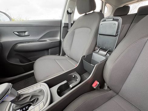 New 2026 Hyundai Kona SE FWD image 31