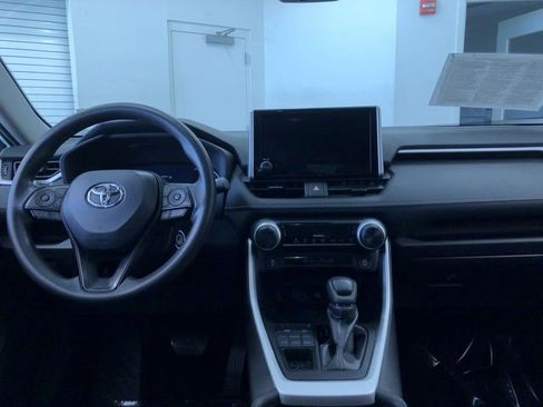 Used 2024 Toyota RAV4 LE image 10