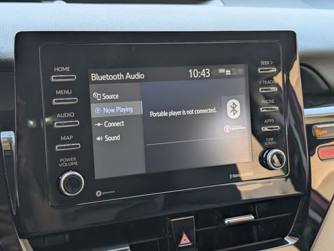 Used 2022 Toyota Camry LE FWD image 28