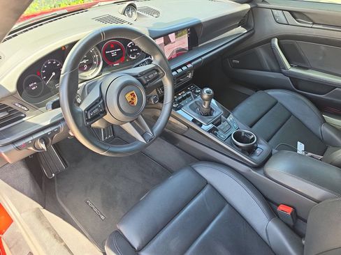 Used 2022 Porsche 911 Carrera GTS RWD image 12