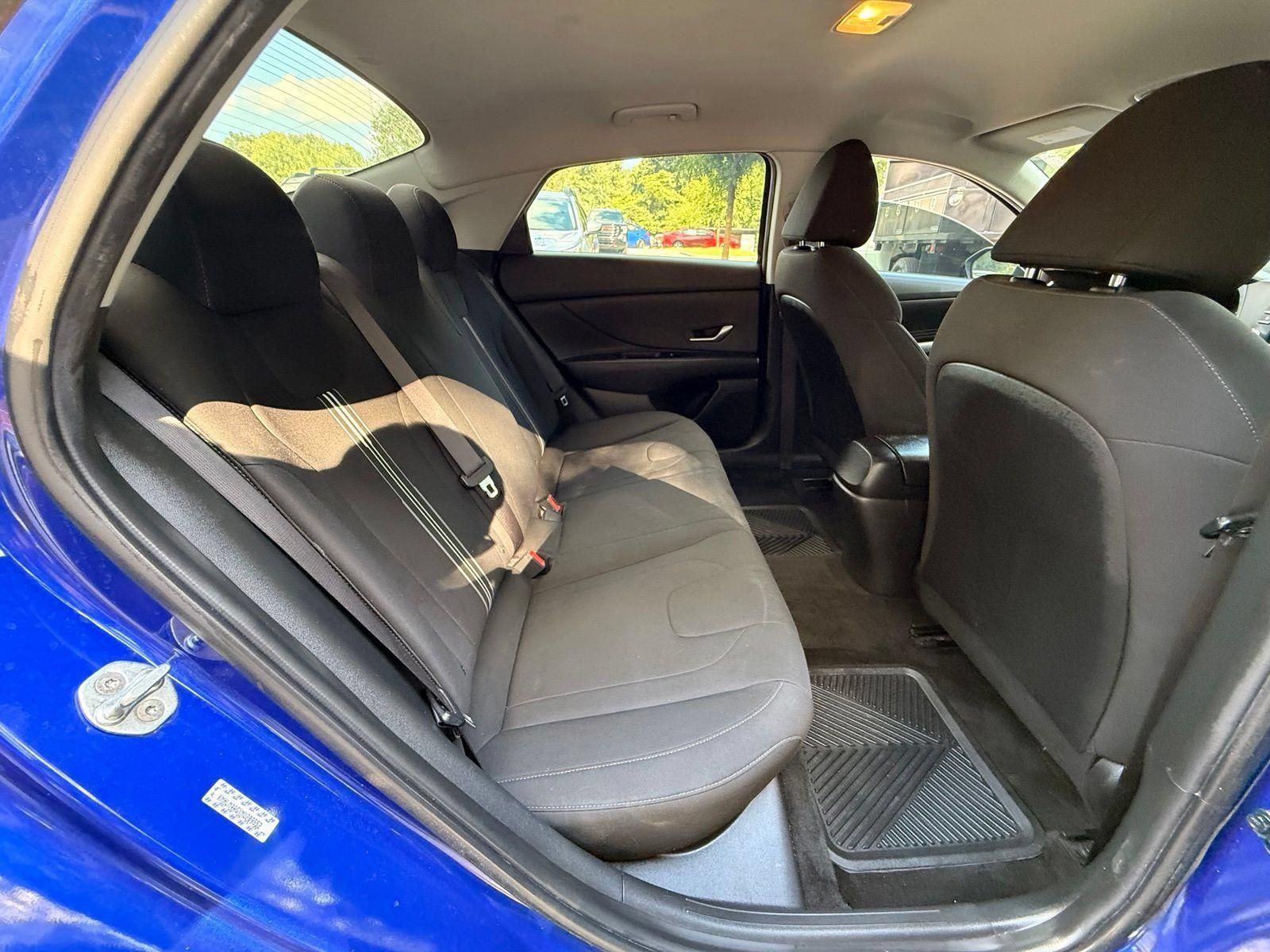 Used 2021 Hyundai Elantra SEL FWD image 22
