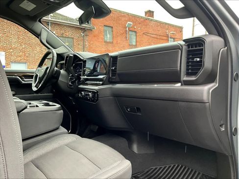 Used 2024 Chevrolet Silverado 1500 LT image 14