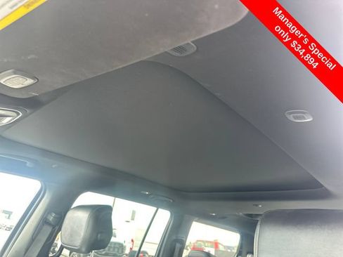 Used 2022 Jeep Wagoneer Series III w/ Premium Group I AWD/4WD image 16