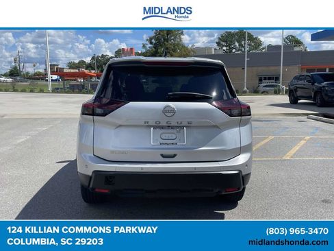 Used 2024 Nissan Rogue S FWD image 5