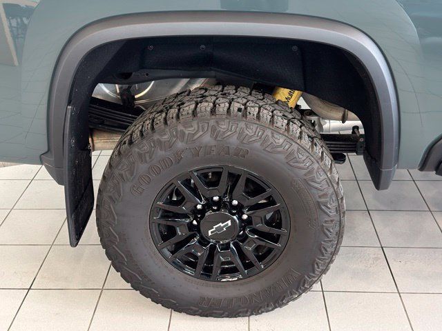 Used 2026 Chevrolet Silverado 2500 ZR2 AWD/4WD image 41