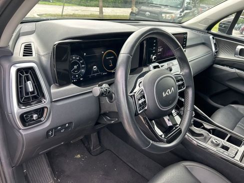 Used 2023 Kia Sorento SX image 17
