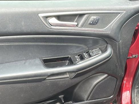 Used 2017 Ford Edge Titanium w/ Equipment Group 301A image 7